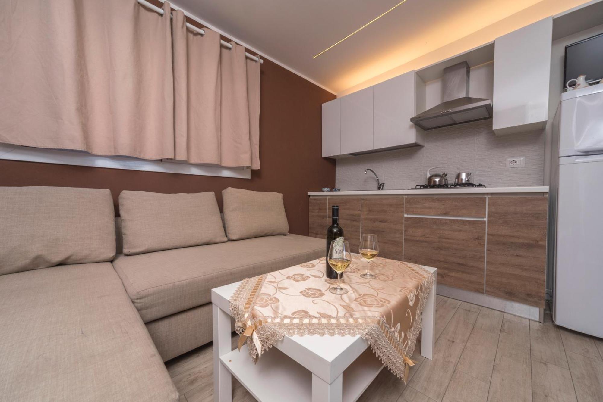 Centro Vacanze Mirage Torre di Palme エクステリア 写真
